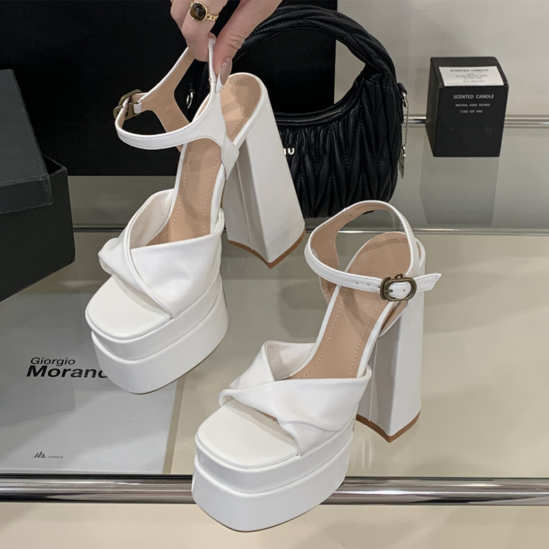 Sandalias de gladiador con pla - Summer Clothing Petite reseña y precio